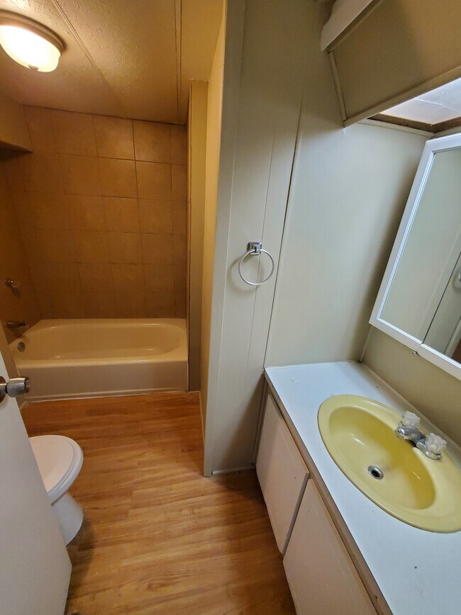 Photo - 3725 Upland St