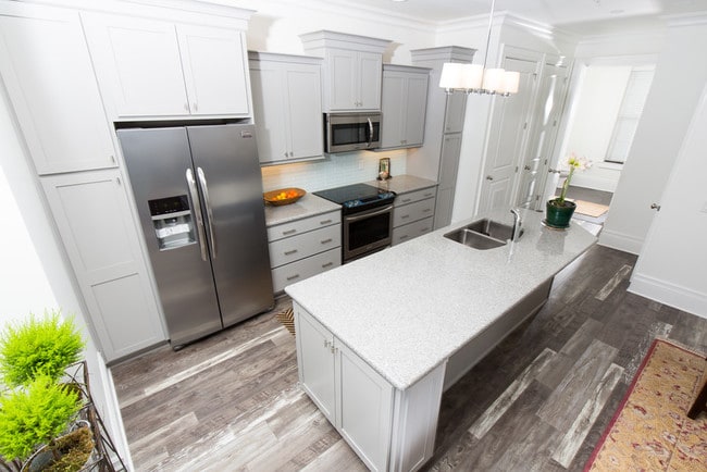 Photo - Chapel Hill Apartments