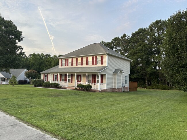 Photo - 421 Holly Ln