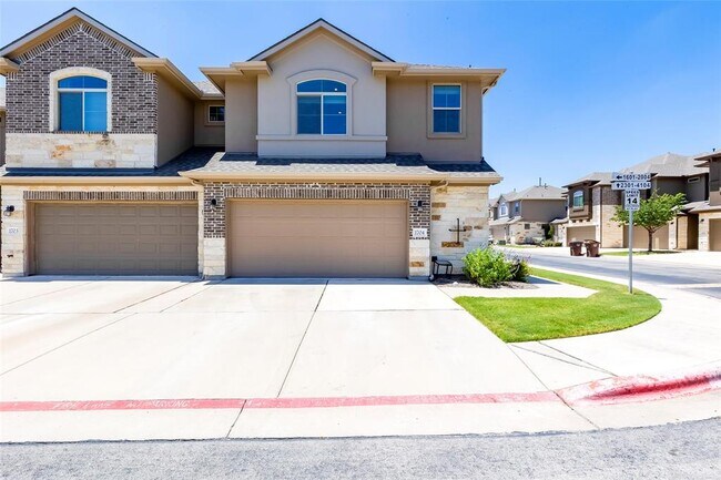 Photo - 2880 Donnell Dr Unit 1704