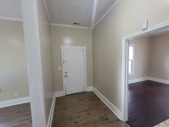 Photo - 1824 Watkins St Unit A