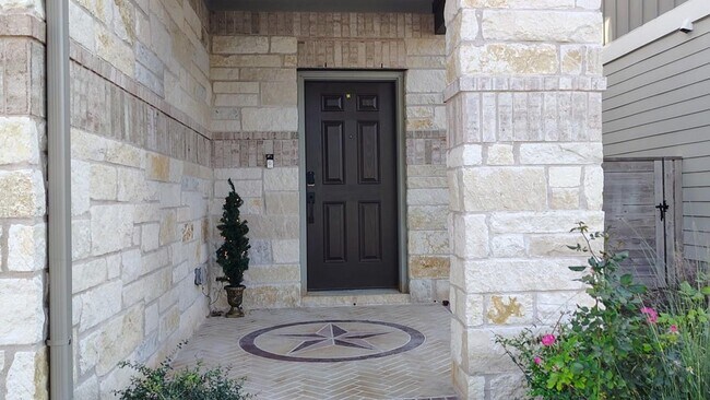 Photo - Leander 4 bedroom, 3 bath home - Horizon Lake subdivision