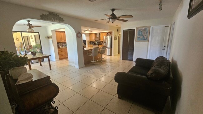 Photo - 57 SW 15th Ct