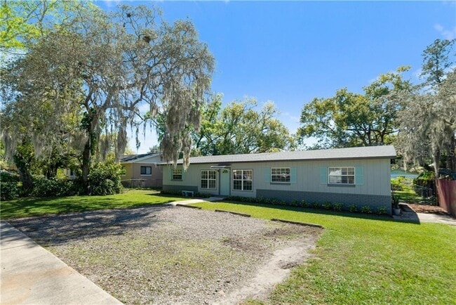 Duplex Front - 636 Seminole Ave Unit 636