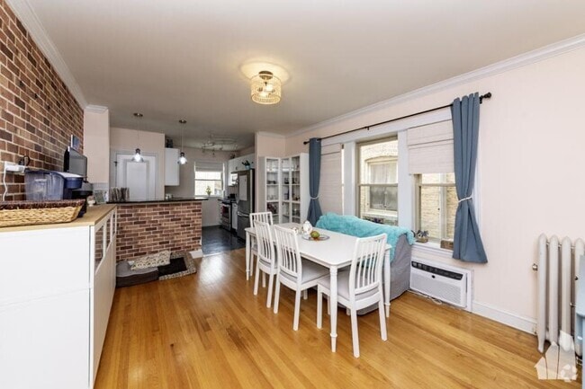 Building Photo - 2 bedroom in Chicago IL 60640 Unit 2 Rental