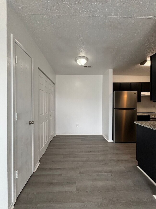 Photo - 729 Brett Cir Unidad Nixa Apartments