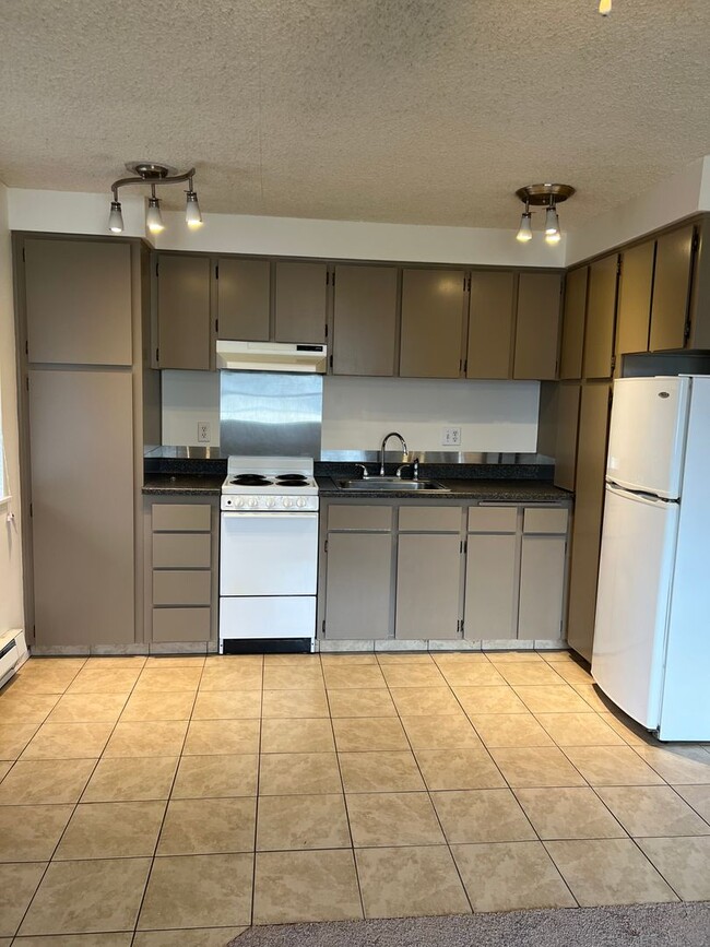 Photo - 711 Deskins St Unit #04