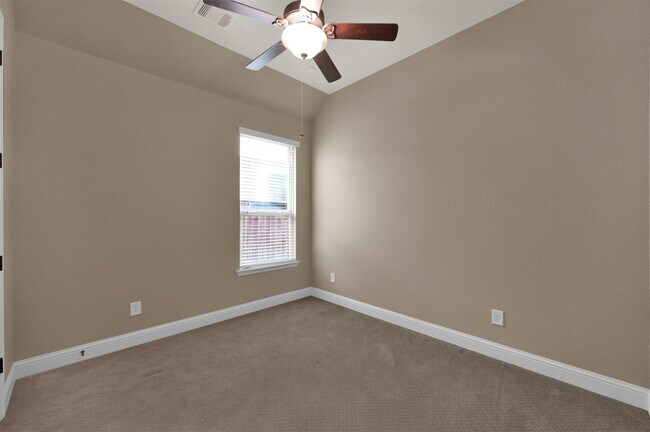 Photo - 42 Caprice Bend Pl