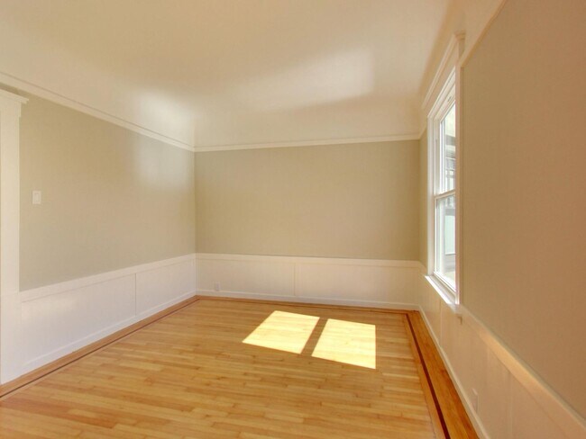 Photo - 1351-1353-1353 5th Ave Unit 1351