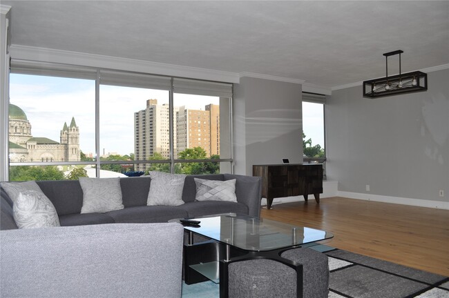 Photo - 4501 Lindell Blvd Unit 4B