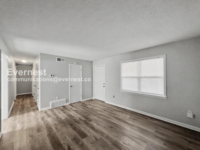 Photo - 7762 Andover Cove