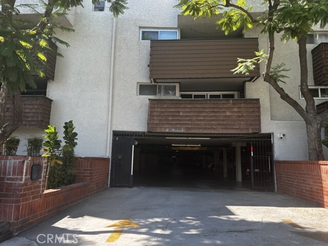 Photo - 355 S Los Robles Ave Condominio Unidad 212