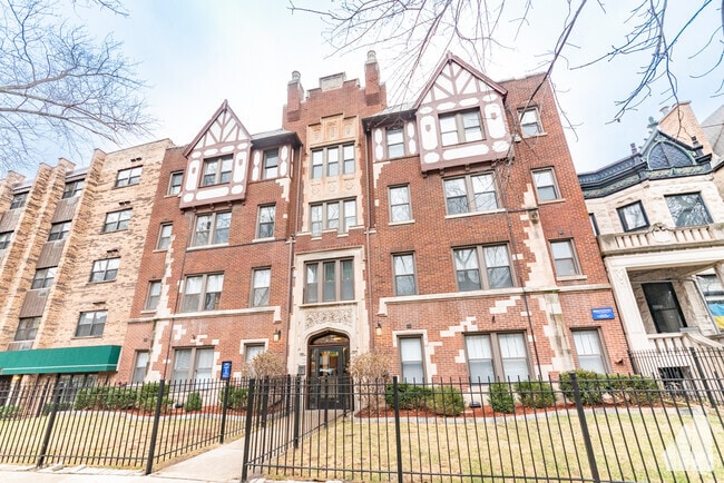 Building Photo - 656 W Wrightwood Ave Rental