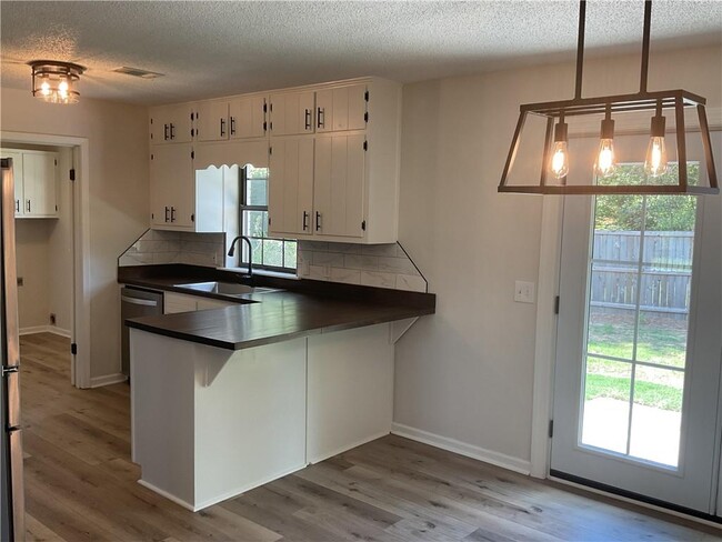 Photo - 2452 Kilgore Rd