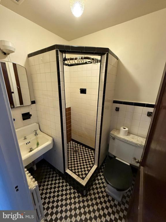 Photo - 152 W Main St Apartamento Unidad 11