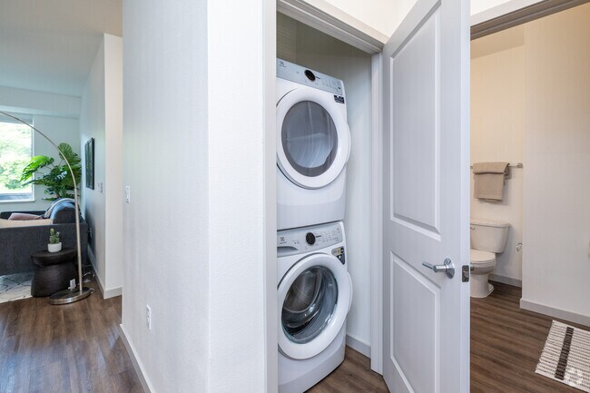 1HAB, 1BA - 756 ft² - Lavandería - Fenview Flats