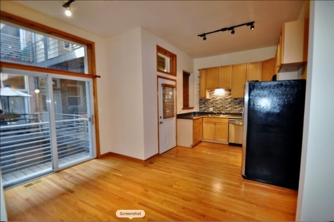 Photo - 6412 S Woodlawn Ave Unit 1NE