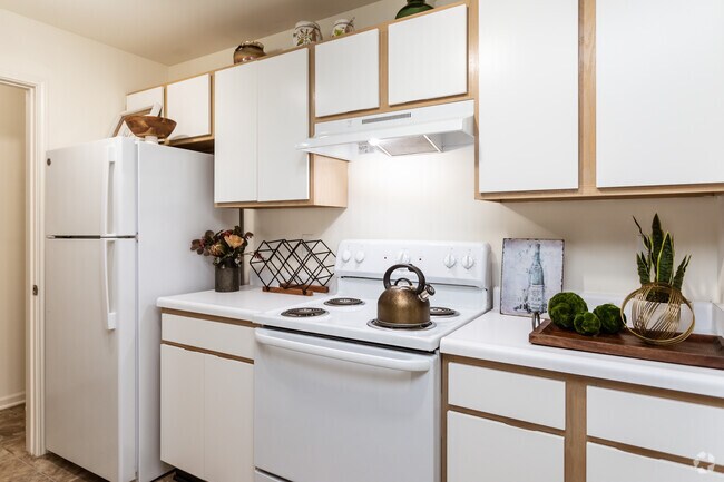 1BR,1BA