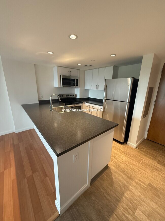 Photo - 15 West St Unit 4