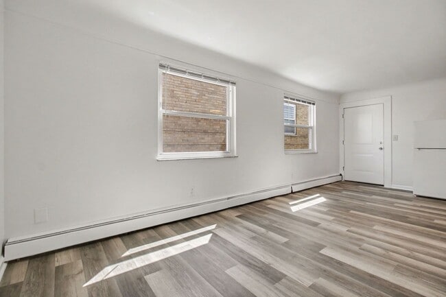 Photo - 1932 Truitt Ave Unit 1932 Truitt #2