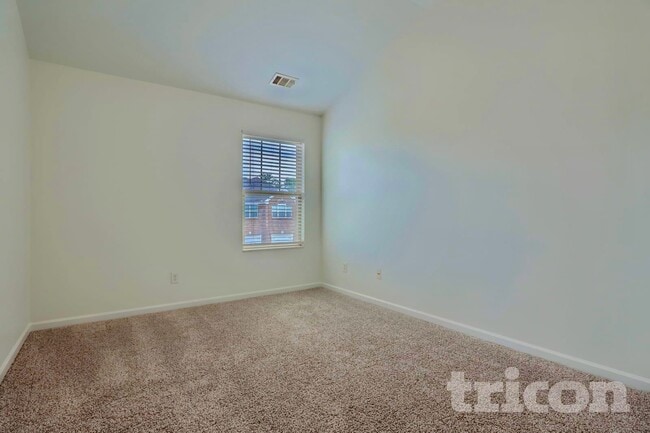 Photo - 5732 Barrington Run