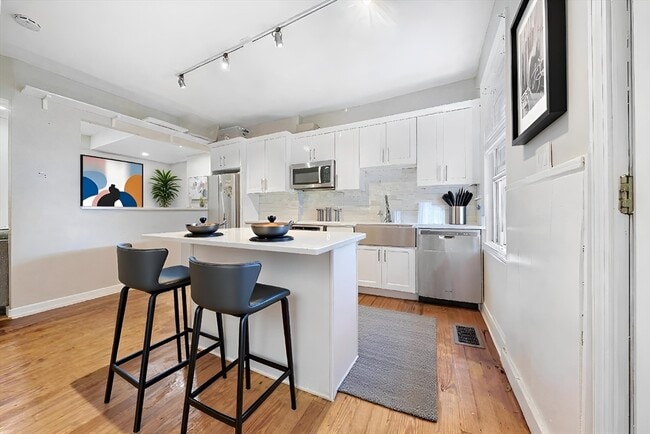 Photo - 77 Webster St Unit 1