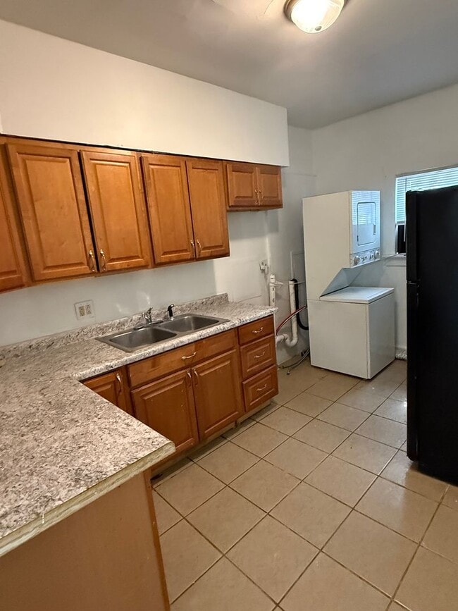 Photo - 328 W Mason St Unit 1