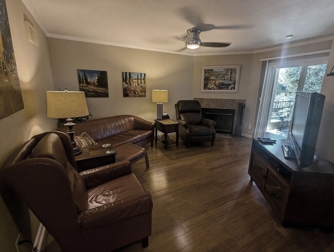 Photo - Fully furnished 1 bedroom condo and office - Short Term Rental!