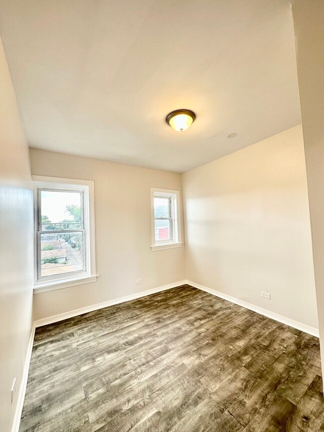 Photo - 1245 N Karlov Ave Unit 3