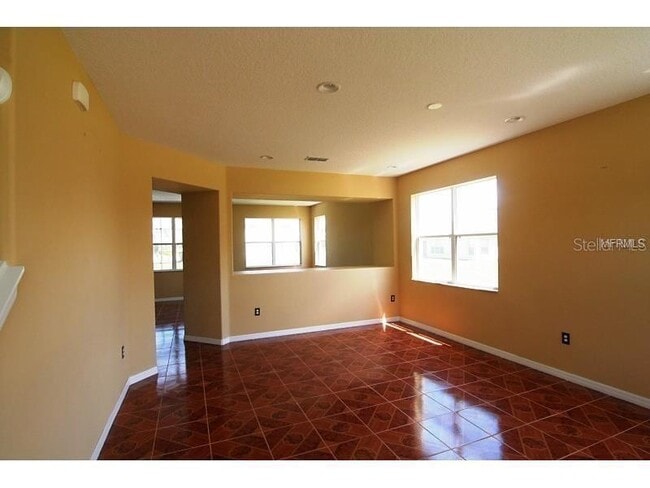 Photo - 603 Alfani St