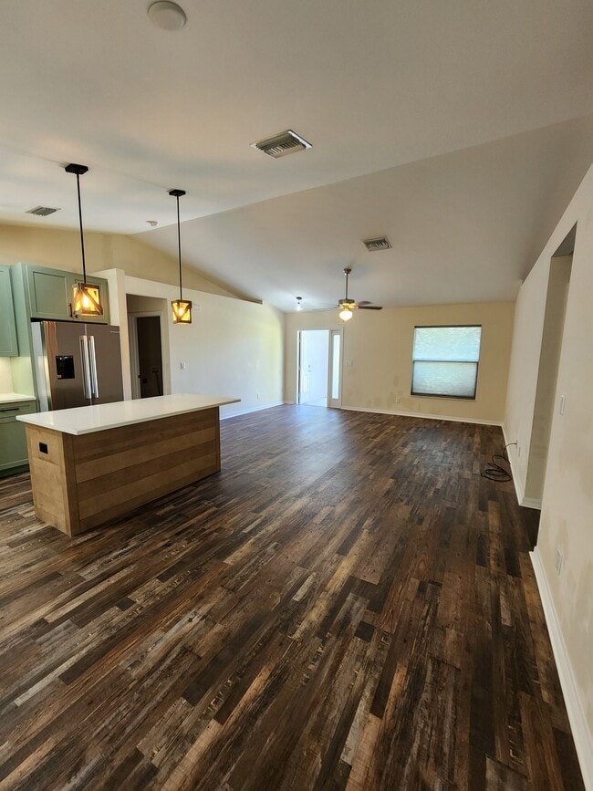 Photo - 620 SE 12th Ave