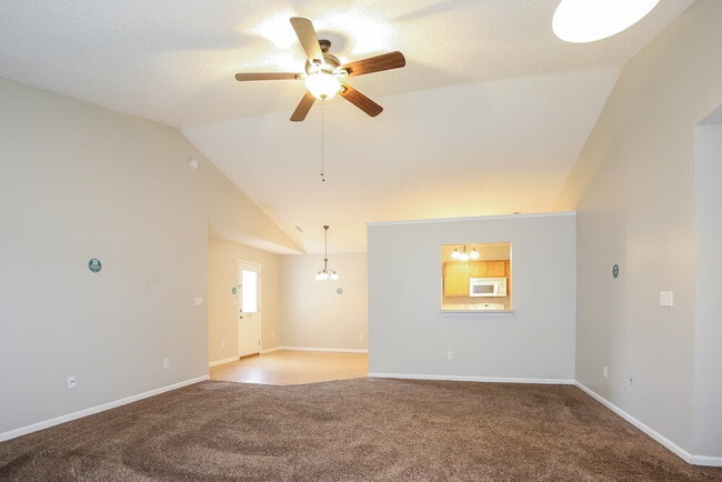 Photo - 280 Harts Ford Way