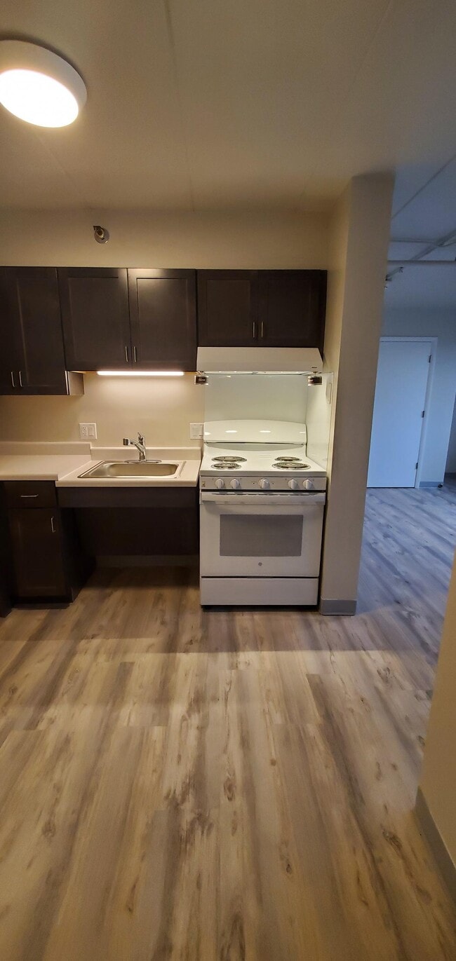 Photo - Al Thomas Senior High Rise