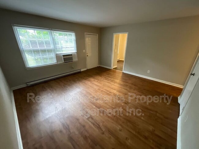 Photo - 1001 S Josephine Boyd St