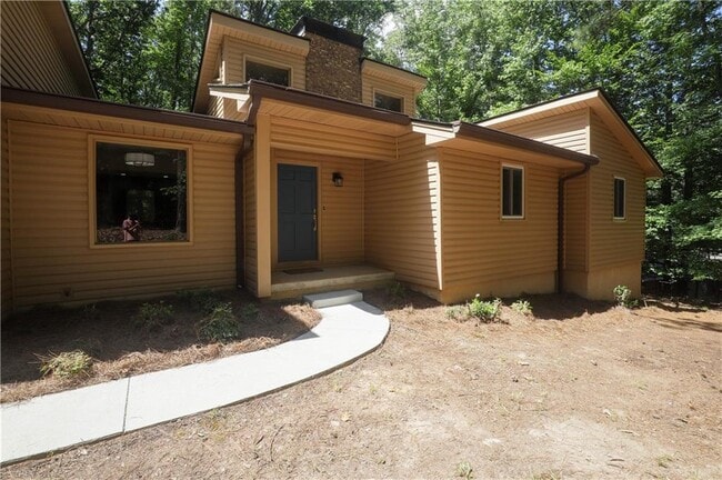 Building Photo - 765 Spring Valley Dr Rental