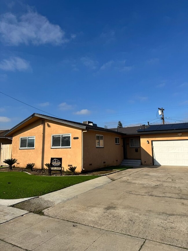 Photo - 1836 W Michigan Ave