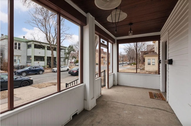 Photo - 2509 Aldrich Ave S Unit 1 - Lower