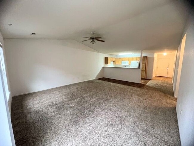 Photo - 21057 Honest Ln Unidad A  #28