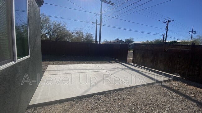 Photo - 2341 S 3rd Ave