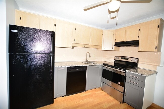Photo - 9 Mayberry Dr Unit 1