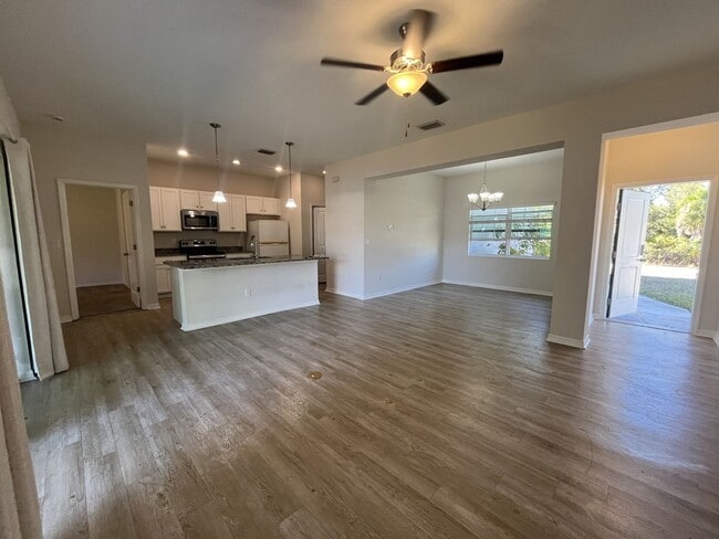 Photo - 3602 Waffle Terrace