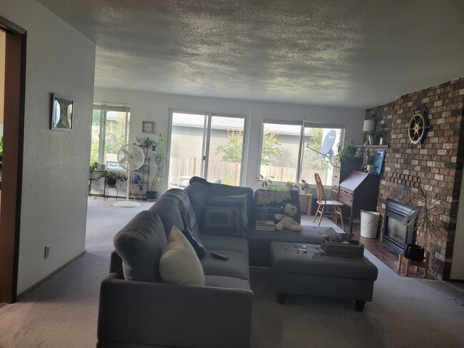 Photo - 17464 Dunbar Rd Unit 1
