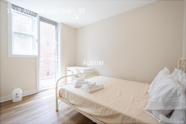 Photo - 1849 Av. Lincoln Unité 4E