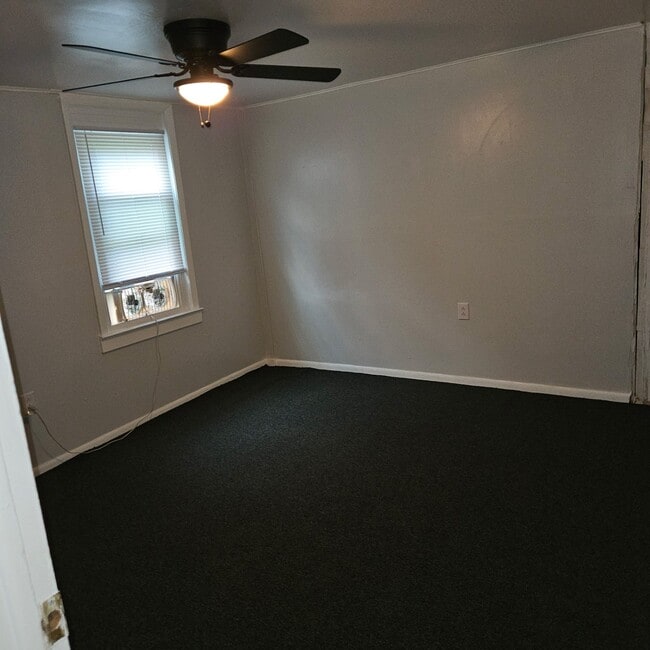 Dormitorio grande - 976 NY-22B Unidad B