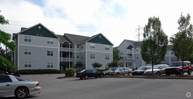University Glen - University Glen Apartments