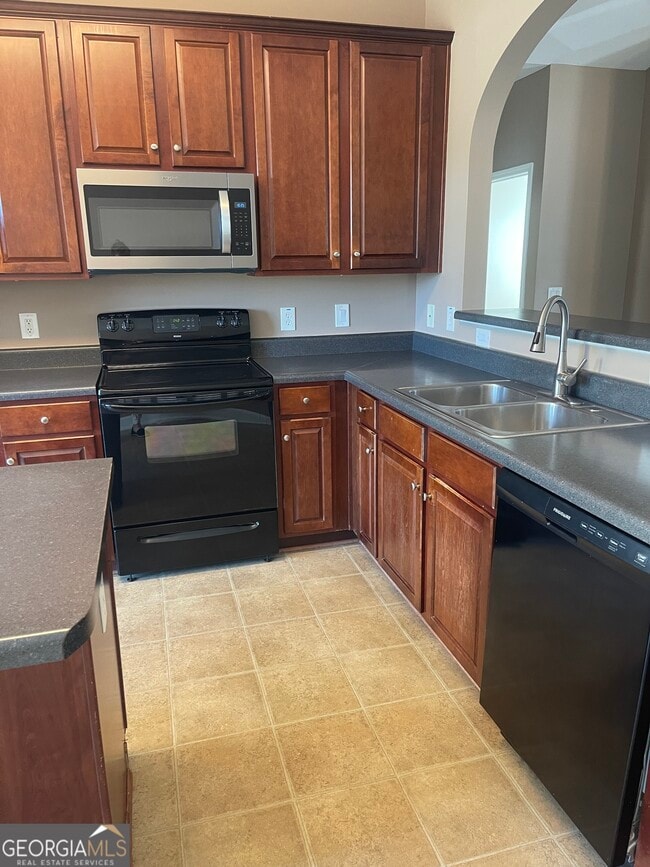 Photo - 83 Creekside Way