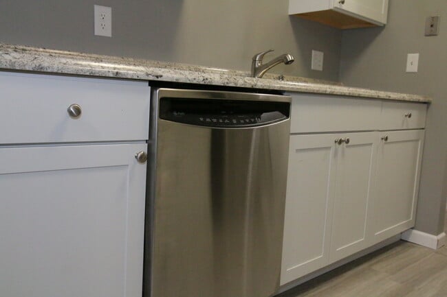 Photo - 30060 W 12 Mile Rd Unit 86
