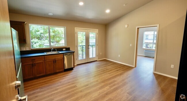 Building Photo - Baker Street Lofts Unit 308