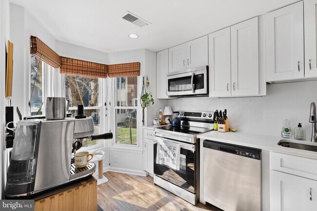 Photo - 2120 Whisperwood Glen Ln