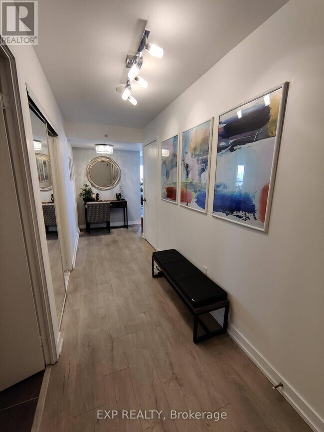 Photo - 1410 Dupont St Unité 1806